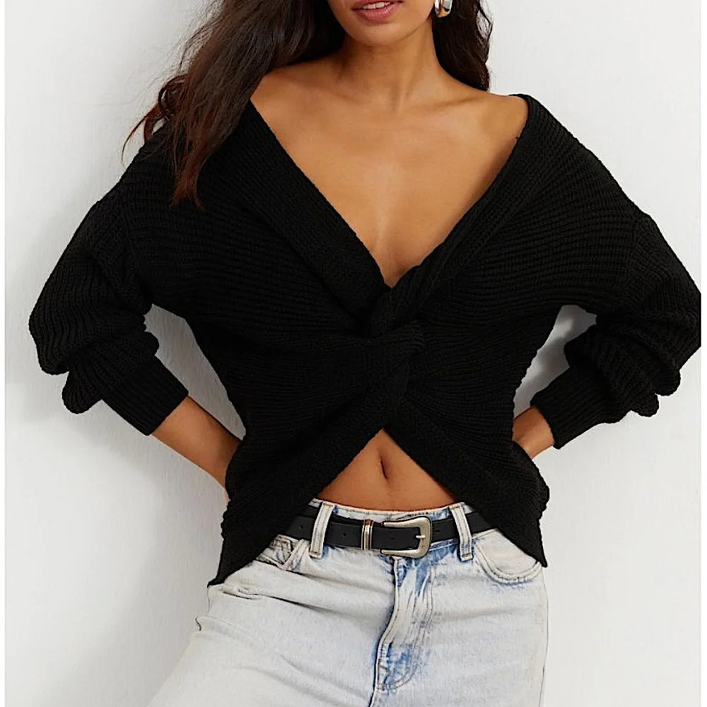 Paolo Rodesco Vintage Italian Designer Black Knotted Front Angora Sweater